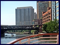 Chicago Architecture Foundation Boat Tour 32 - Northwest end of downtown